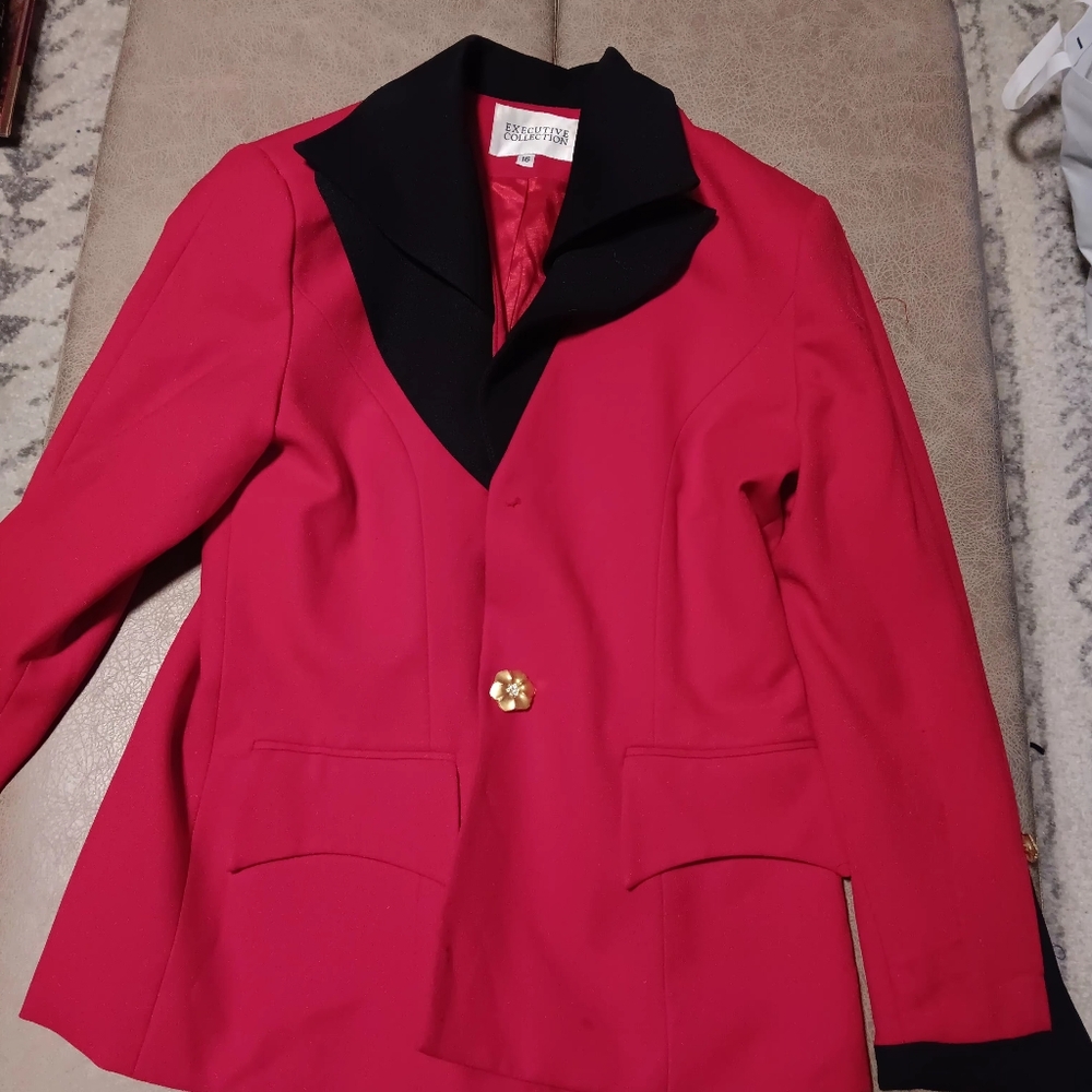 Executive collection blazer red size 16